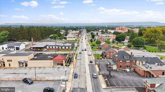 1055 LINCOLN WAY E, Chambersburg, PA 17201