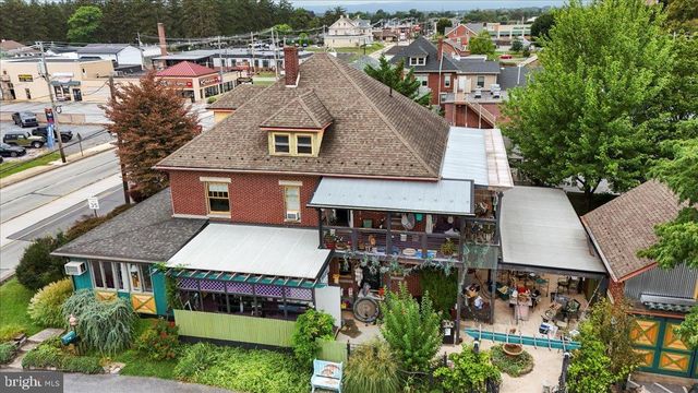 1055 LINCOLN WAY E, Chambersburg, PA 17201