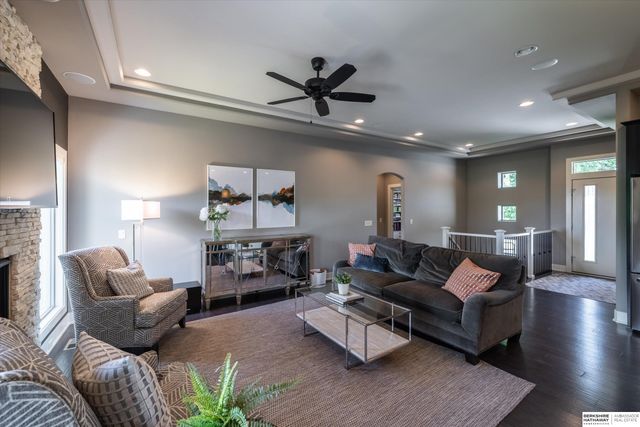 18710 Leavenworth Street, Omaha, NE 68022