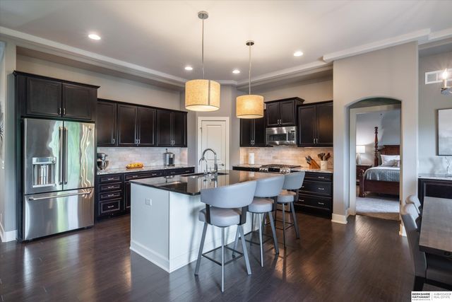 18710 Leavenworth Street, Omaha, NE 68022