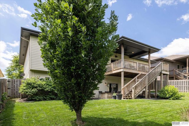 18710 Leavenworth Street, Omaha, NE 68022