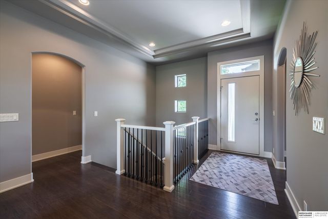 18710 Leavenworth Street, Omaha, NE 68022
