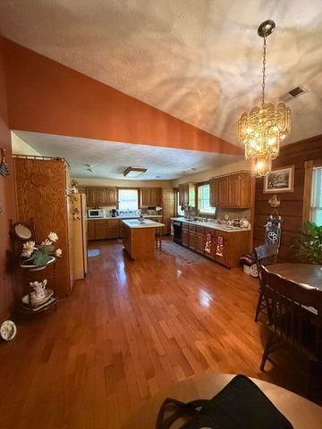 402 Westwood Drive, Nancy, KY 42544