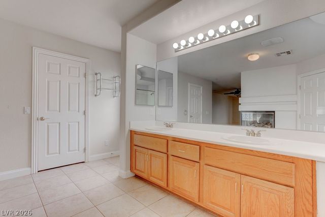 7769 Tattersall Flag Street, Las Vegas, NV 89139