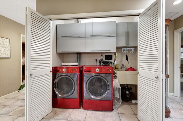 4631 SW 30th Way, Fort Lauderdale, FL 33312