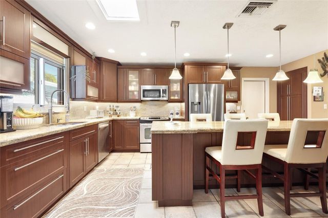 4631 SW 30th Way, Fort Lauderdale, FL 33312