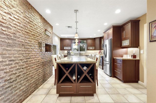 4631 SW 30th Way, Fort Lauderdale, FL 33312