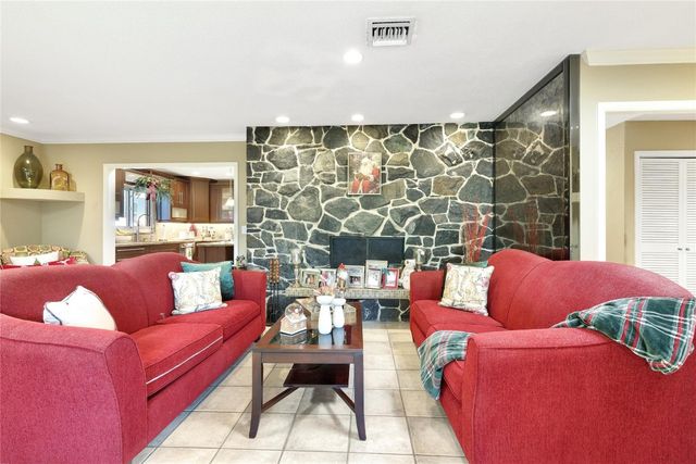 4631 SW 30th Way, Fort Lauderdale, FL 33312