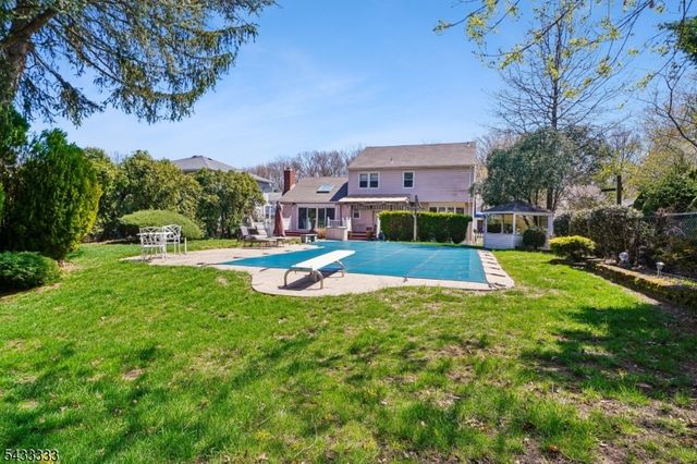 3 Carol Ct, Cranford Twp., NJ 07016