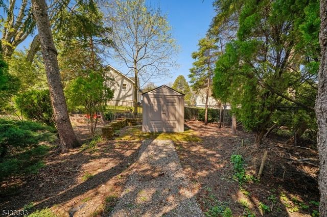 3 Carol Ct, Cranford Twp., NJ 07016