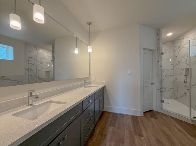 879 Rachel Street F, Houston, TX 77091