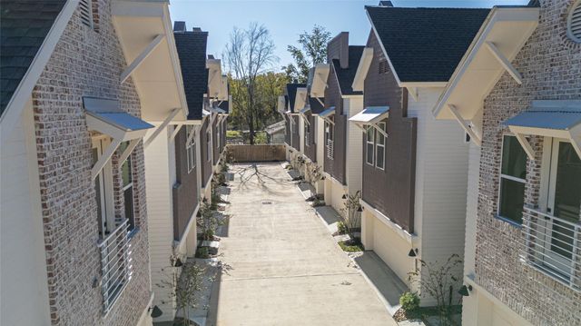 879 Rachel Street F, Houston, TX 77091