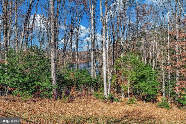 20 GENEVIEVE CT, Fredericksburg, VA 22406