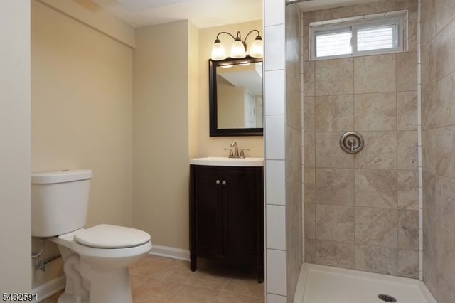 481 Albermarle St, Rahway City, NJ 07065