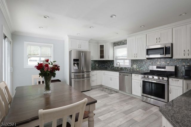 481 Albermarle St, Rahway City, NJ 07065