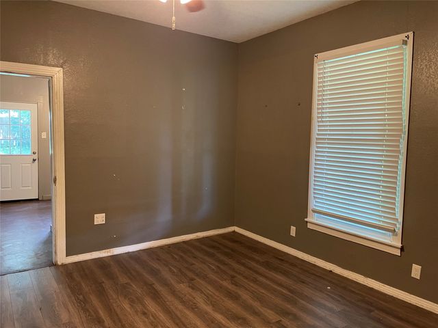 1115 W Lamar Street, Sherman, TX 75092