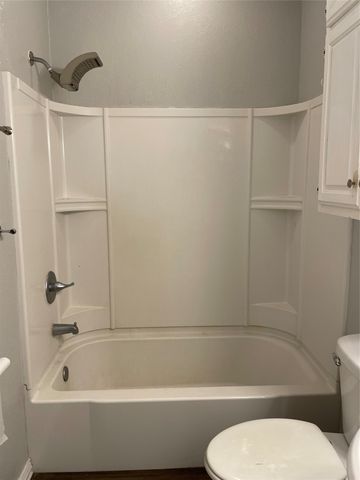 1115 W Lamar Street, Sherman, TX 75092
