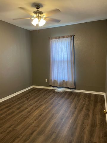 1115 W Lamar Street, Sherman, TX 75092