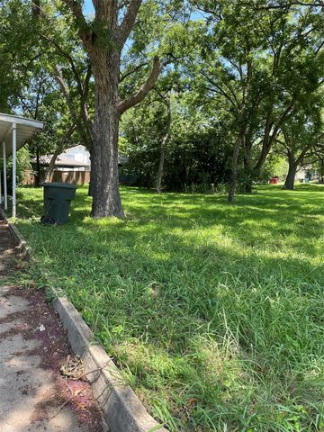 1115 W Lamar Street, Sherman, TX 75092
