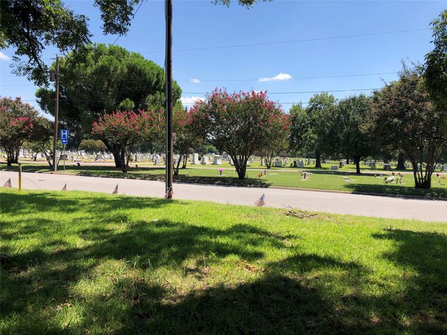 1115 W Lamar Street, Sherman, TX 75092