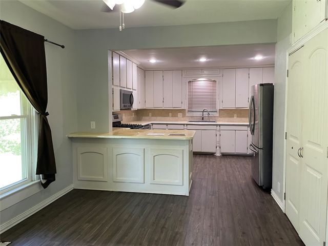 1115 W Lamar Street, Sherman, TX 75092
