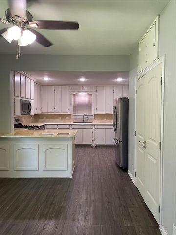 1115 W Lamar Street, Sherman, TX 75092