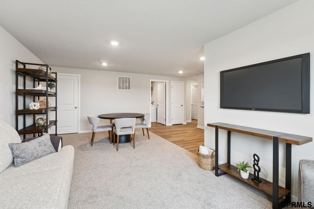 16518 Clay Street, Bennington, NE 68007