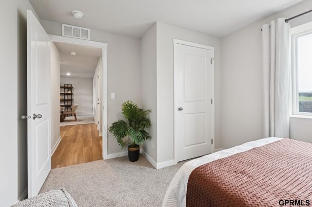 16518 Clay Street, Bennington, NE 68007