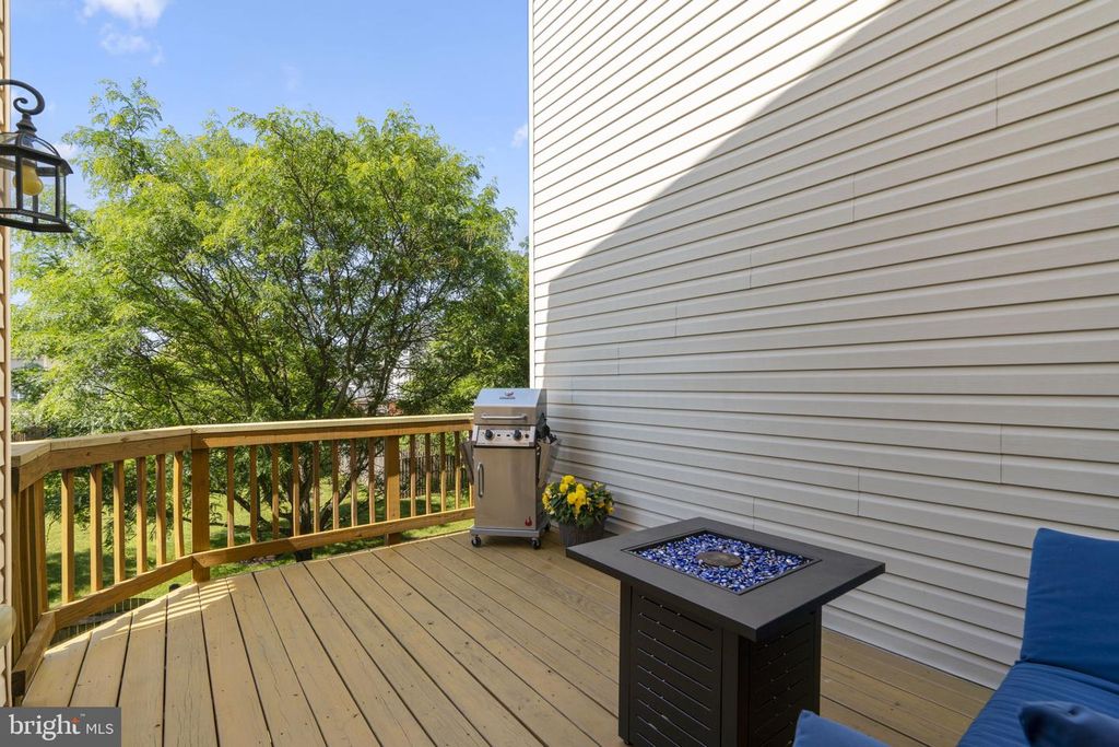 Image 11 of property listing at 1013 RAILBED DR, Odenton, MD 21113