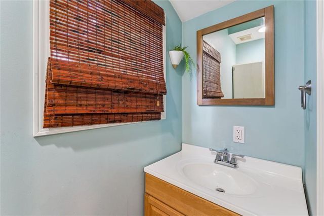 8549 Wornall Road, Kansas City, MO 64114