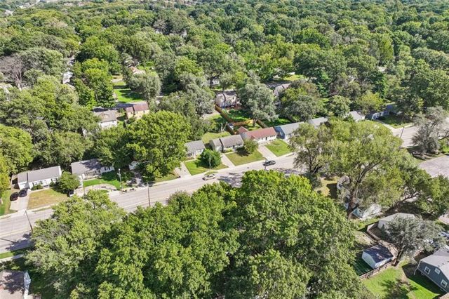 8549 Wornall Road, Kansas City, MO 64114