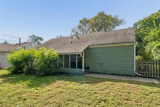 8549 Wornall Road, Kansas City, MO 64114