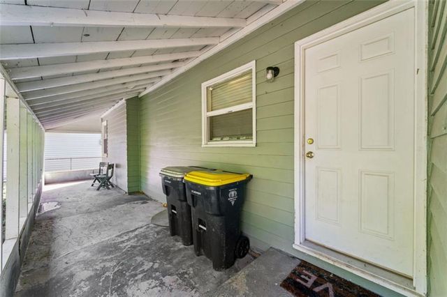 8549 Wornall Road, Kansas City, MO 64114