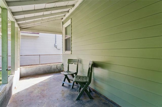 8549 Wornall Road, Kansas City, MO 64114