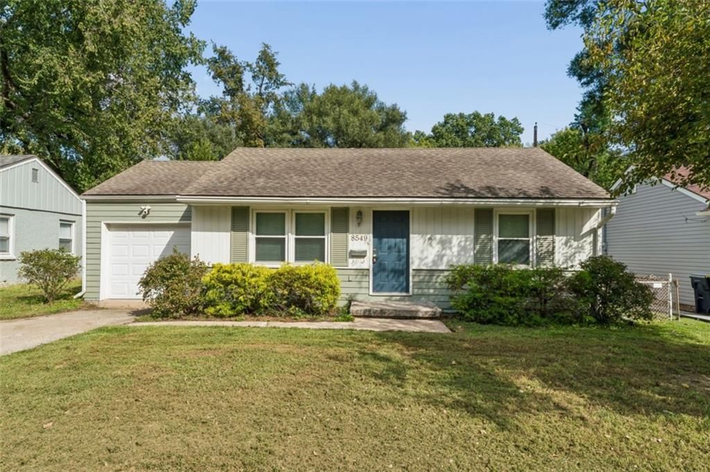 8549 Wornall Road, Kansas City, MO 64114