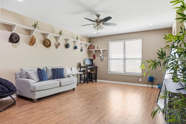 305 Hogg Pecan PASS, Austin, TX 78748