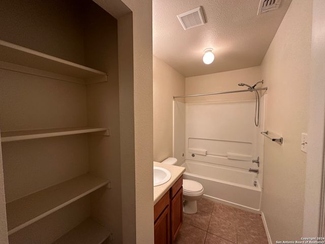 7303 Longing Trl Apt 2, San Antonio, TX 78244