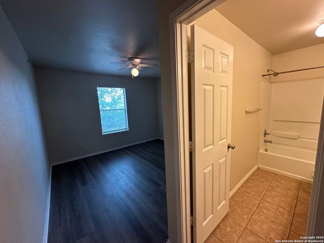 7303 Longing Trl Apt 2, San Antonio, TX 78244