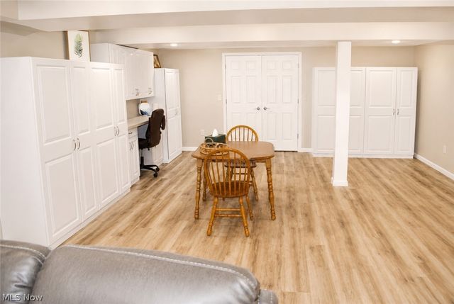 6616 Amber Way, North Ridgeville, OH 44039