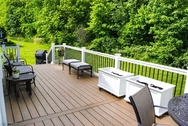 6616 Amber Way, North Ridgeville, OH 44039
