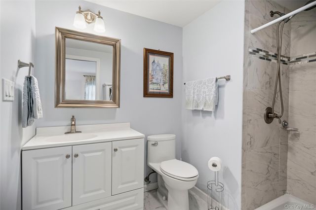 411 8th Street, Bohemia, NY 11716