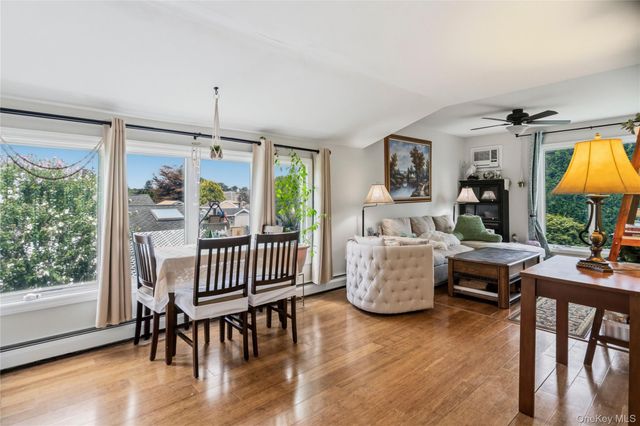 411 8th Street, Bohemia, NY 11716