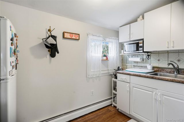 411 8th Street, Bohemia, NY 11716