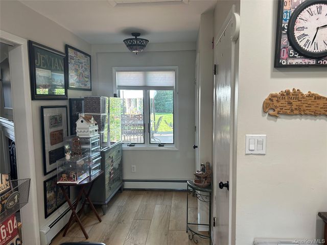 411 8th Street, Bohemia, NY 11716