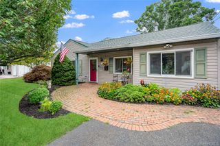411 8th Street, Bohemia, NY 11716