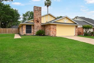 16303 Hollow Rock Drive, Houston, TX 77070