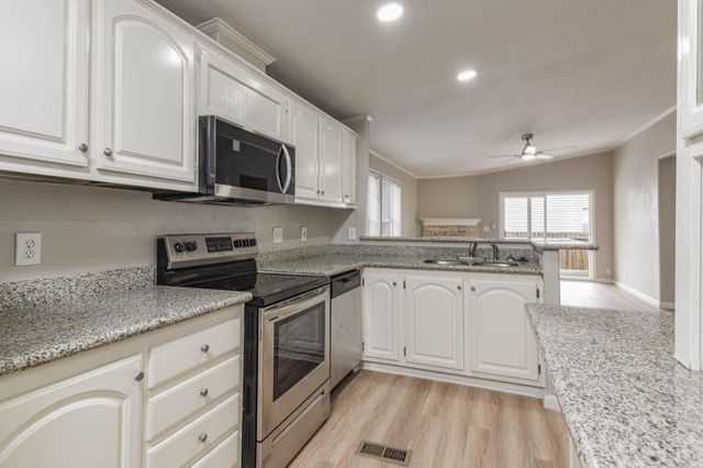 10210 Berrypatch Lane, Tomball, TX 77375