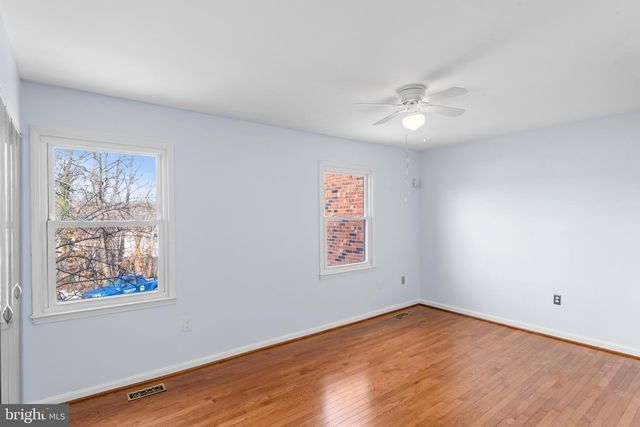2053 MAYFLOWER DR, Woodbridge, VA 22192