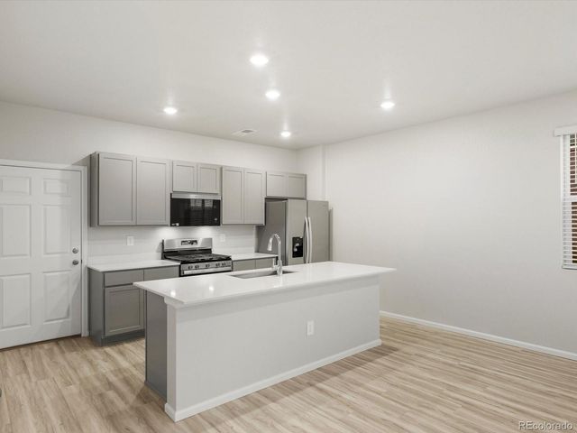 795 N Tibet Street, Aurora, CO 80018