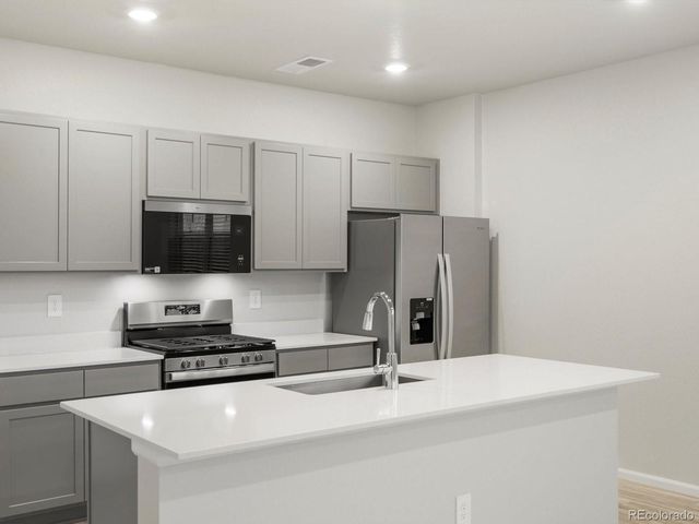795 N Tibet Street, Aurora, CO 80018